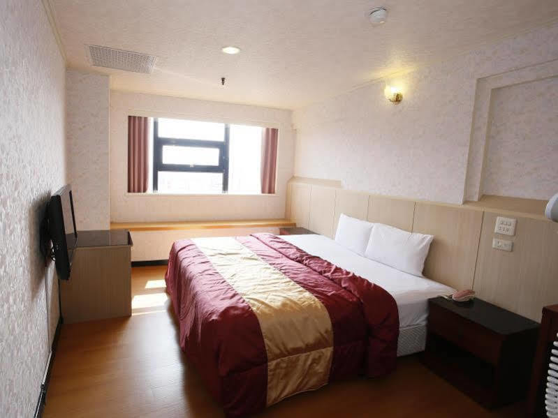 Lan Yin Tie Dao Hotel Tainan Eksteriør billede